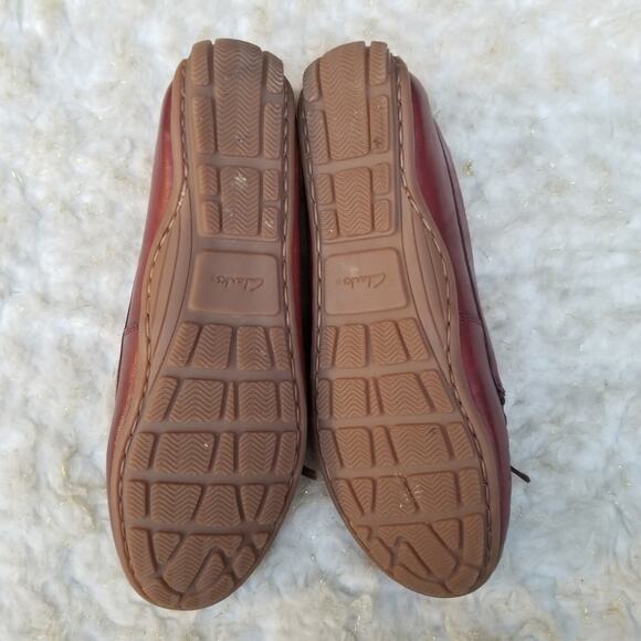 Red Leather Moccasins Clarks Dameo Swing Size 7 Slip On Cushioned Driving Loafer - Picture 14 of 15